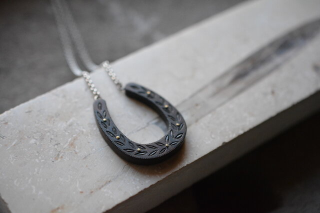 horseshoe pendantの画像1枚目