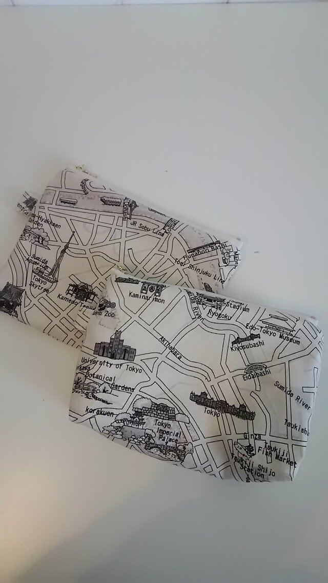 【お買い得‼】Map ポーチ&フラットポーチセットの画像1枚目