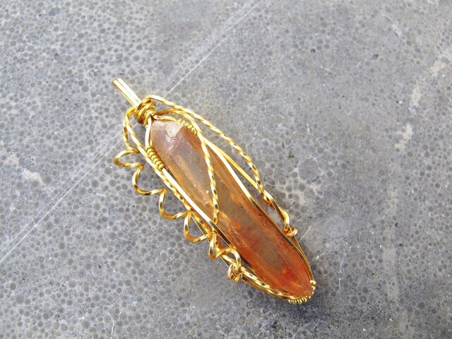 ゴールデンヒーラーレムリアンクォーツ 黄金の光へとアクセスさせる