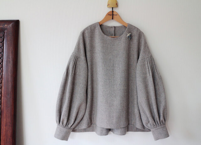 ★ウール 厚手ブラウス★終了の画像1枚目