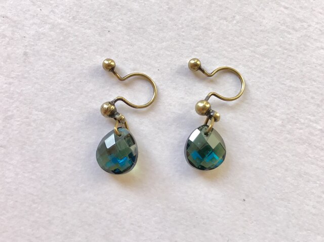 ノンホールピアス No.929シーグリーンの画像1枚目