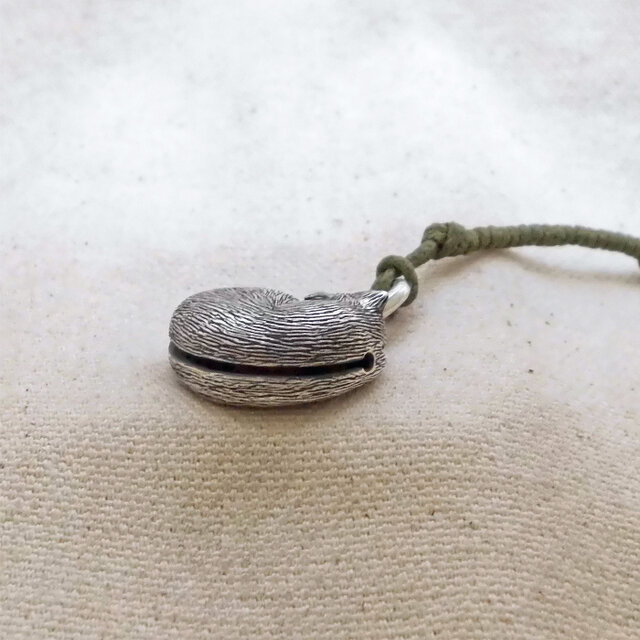 2オンス☆眠り猫 Sleeping Cat ハイリリーフ シルバー 銀貨 純銀 2オンス☆眠り猫 Sleeping Cat ハイリリーフ シルバー 銀貨 人気 純銀