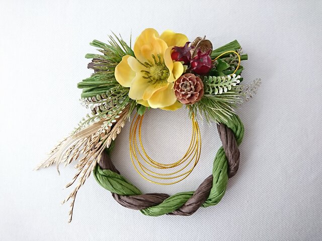 おきよ しめ縄リース お正月ラフィアのしめ縄リース (茶×緑) | iichi 日々の暮らしを