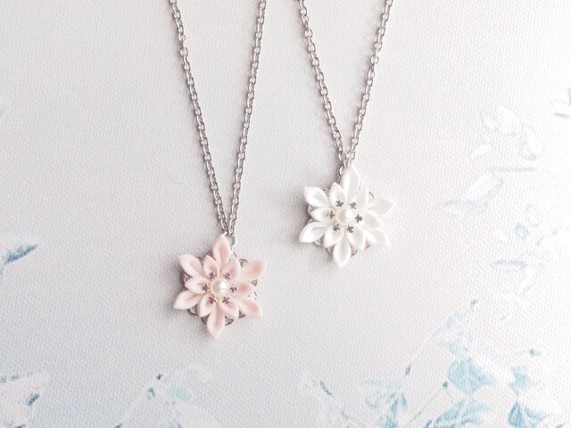 ネックレス　ハンドメイド No.22 雪の結晶のネックレス （ つまみ細工＊受注制作 ） | iichi 日々の