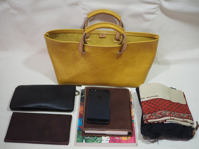 限定品】船型のトートバッグ イエロー/中ポケ ベロホック付き | iichi