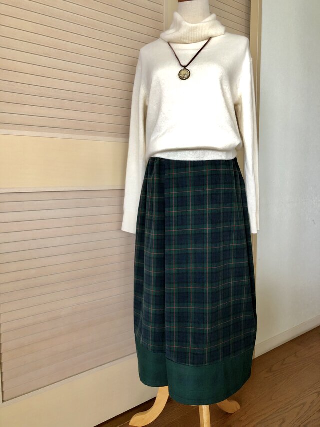 送料込・コーディロイタックスカート・緑と紺、朱色のチェック・ウエスト半分ゴム