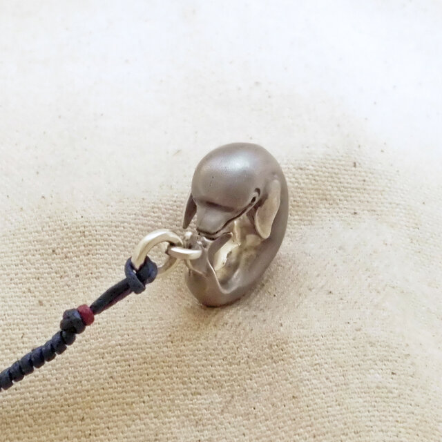 銀製の鈴『イルカ』(シルバー925) 縁起物・お守り・魔除け