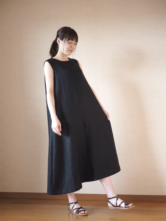 Aラインリネンワンピース ブラックの画像1枚目