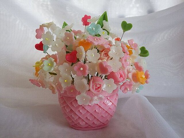 【オーダー】小さな石鹸かごに花盛り。ソープカービングの画像1枚目