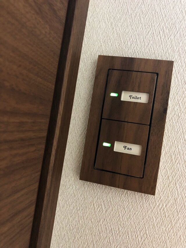 パナソニック コスモシリーズ ワイド21用スイッチカバーの画像1枚目