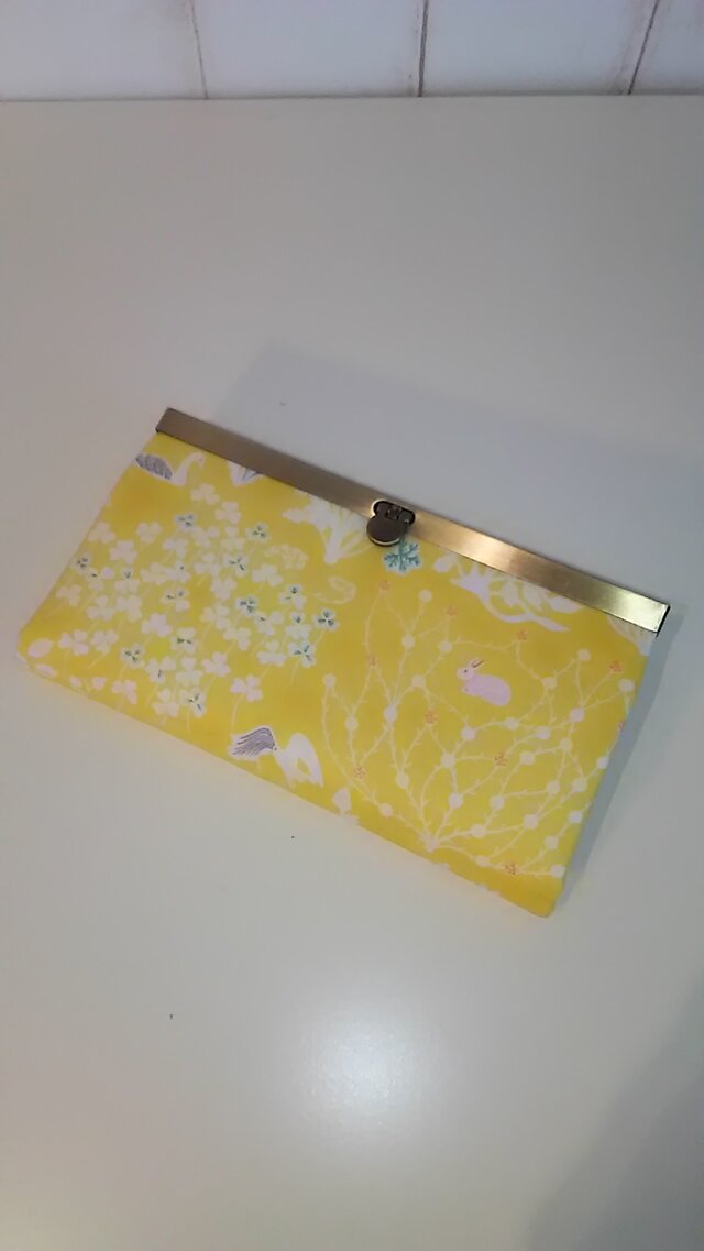 リバティ タナローン Yoshie イエロー 長財布の画像1枚目
