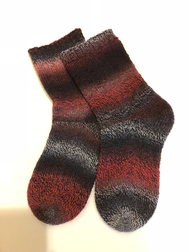 No.67送料込手編み靴下CRAZY ZAUBERBALL 2337の画像1枚目