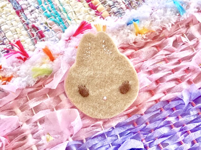 うさぎブローチの画像1枚目