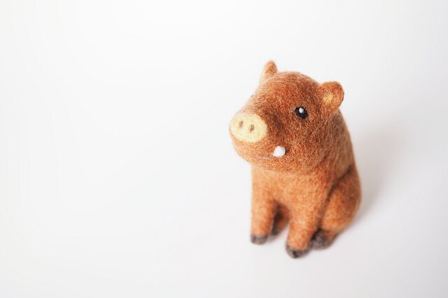 いのしし(座り・お母さん風)の画像1枚目