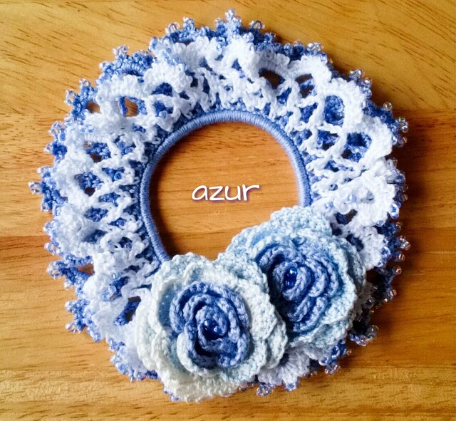薔薇のシュシュ 空色 | iichi 日々の暮らしを心地よくするハンドメイド
