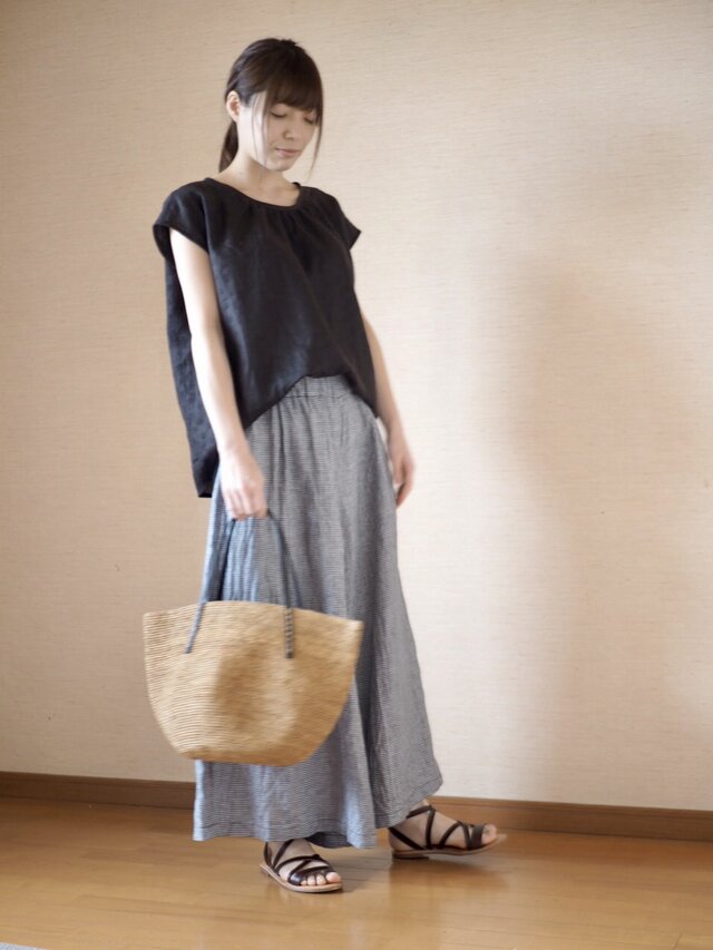 リネンレースフレンチブラウス 黒の画像1枚目