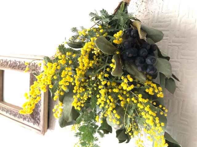 Mimosa Chic Bouquetの画像1枚目