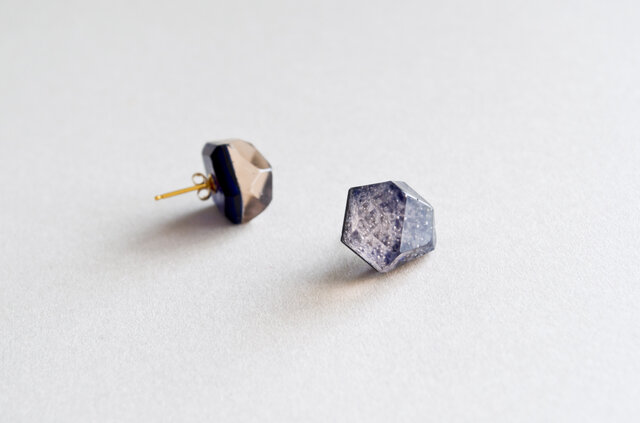 space pierced earrings < pink >の画像1枚目
