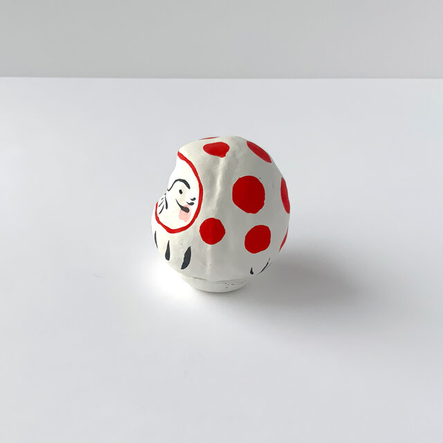 水玉だるま | iichi 日々の暮らしを心地よくするハンドメイドや