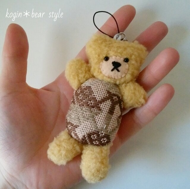 お守り風★きせかえこぎんクマスコット マスタードの画像1枚目