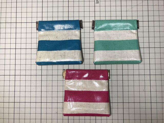 くまっちさまオーダー分:バネ口ケースの画像1枚目