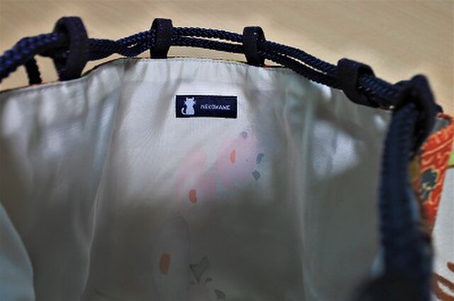 着物リメイク 四角い巾着 | iichi 日々の暮らしを心地よくする