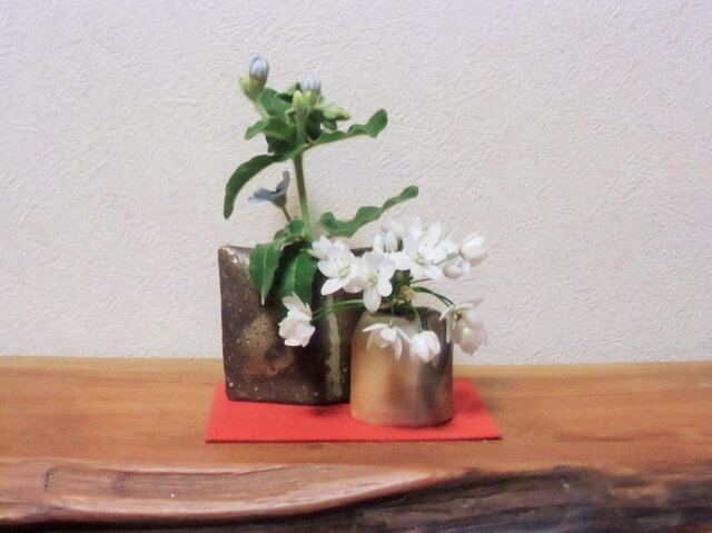 お雛様の花入れの画像1枚目