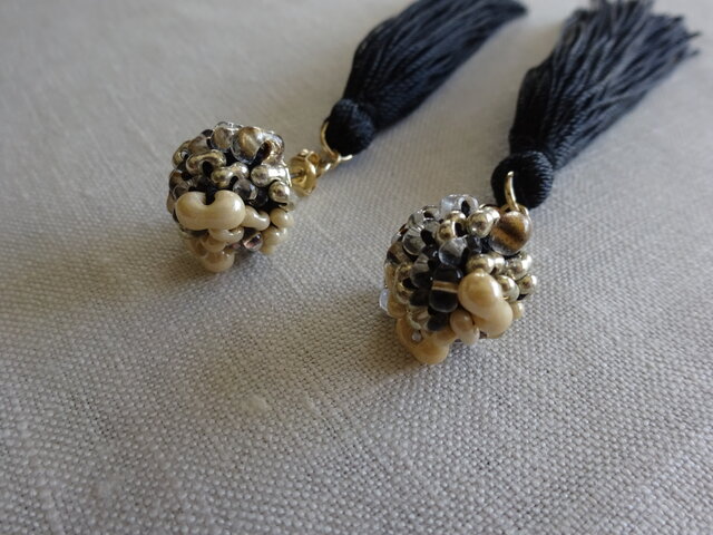 tassel (beads mix /ivory)2wayの画像1枚目