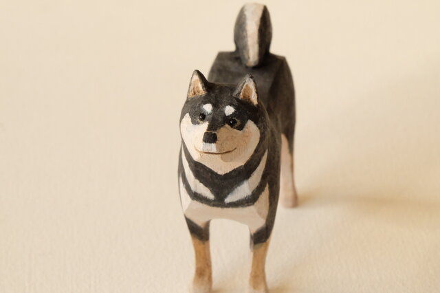 柴犬(黒) 胡桃材着色 201901の画像1枚目