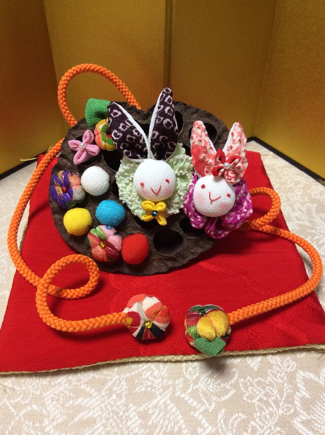 ☆蓮の実 雛飾りの画像1枚目