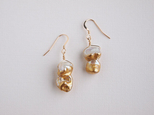 金箔とダブルパールのピアス/No.3の画像1枚目