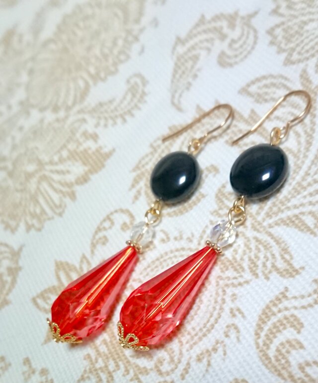 【1点のみ】オニキスコインのロングピアス 〔299-1〕の画像1枚目