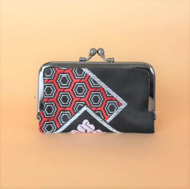 名刺入れ 着物リメイク 黒×華刺繍 の画像1枚目