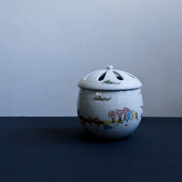 色絵四季山水香炉(香立付)の画像1枚目