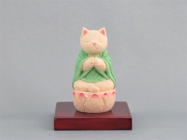 木彫り 袈裟を着た合掌猫 猫仏1904の画像1枚目