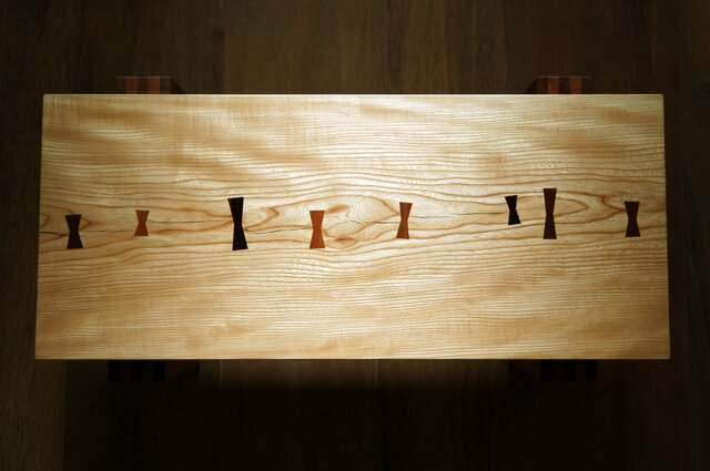 蝶々座卓 | iichi 日々の暮らしを心地よくするハンドメイドや