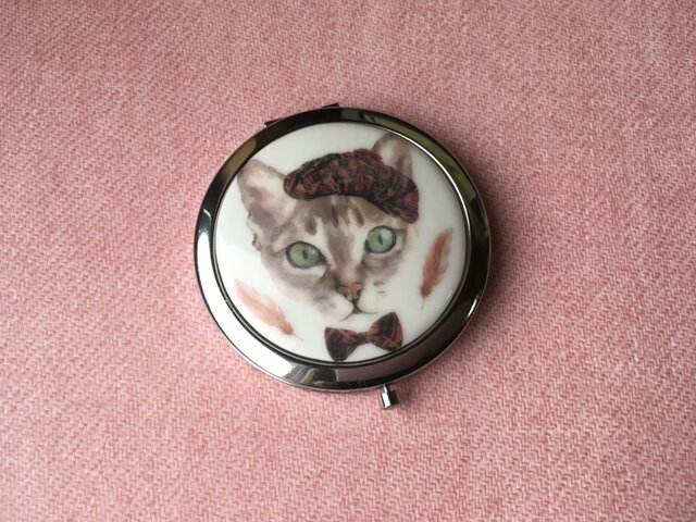名入れ可!ねこ コンパクトミラーの画像1枚目
