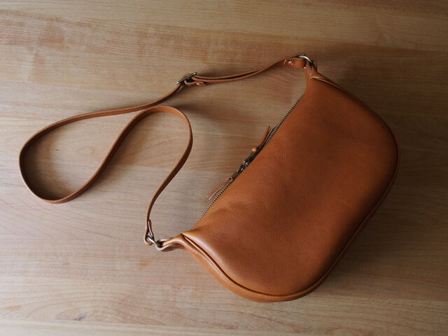 fastener shoulder bag(brandy) - ファスナーショルダーバッグ(ブランデー)の画像1枚目