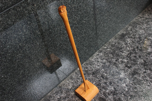 靴べら ロング 木製 (木彫 ふくろうの靴べら) ケヤキ 70cmサイズ 角形