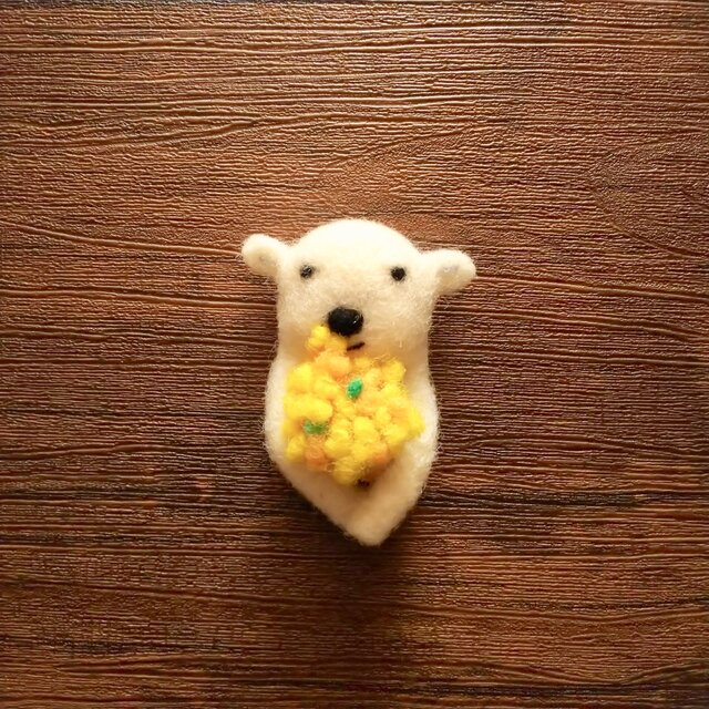 【受注制作】ミモザの花束とスティーブのブローチの画像1枚目