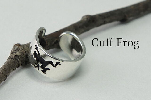 Cuff-Life Frog - カエルのイヤーカフ 幅6mmの画像1枚目