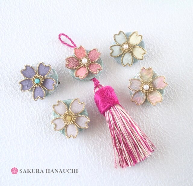 桜のタッセルストラップ の画像1枚目