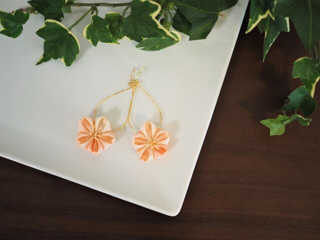つまみ細工☆春爛漫☆桜のしずくピアス2☆の画像1枚目