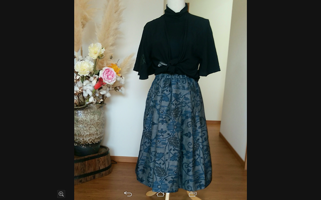 大島紬のタック付スカート 裏付き 再々版 一点品ですので、再出品は出来ません。の画像1枚目