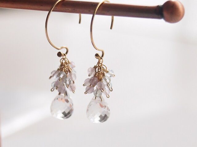透明な花（ピアス（14kgf）／イヤリング） | iichi 日々の暮らし