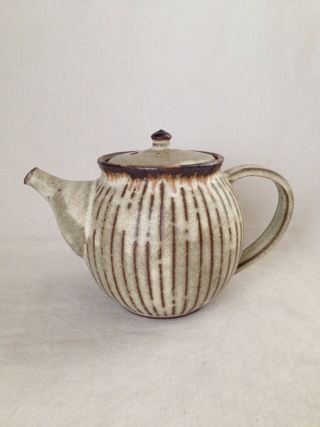 掻き落としティーポット