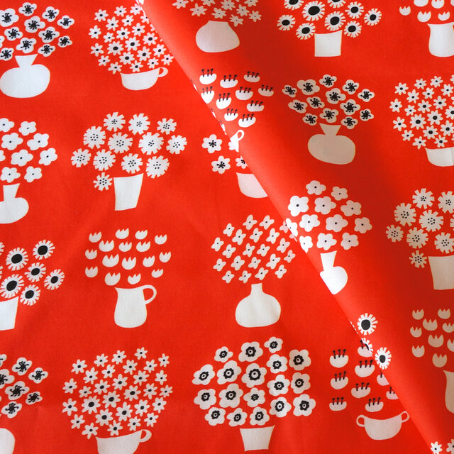 【138×98cm】サテン生地（オーガニックコットン）flower base - a little big（red）