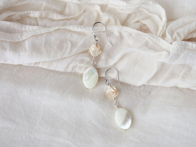Mother of Pearl Pierce(Rose)の画像1枚目
