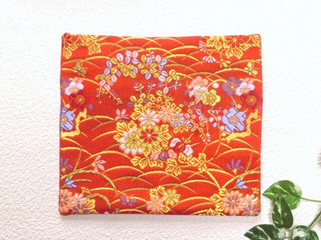 アットゥシ(オヒョウ) ／ 花瓶敷き・マット アットゥシ(オヒョウ) ／ 花瓶敷き・マット