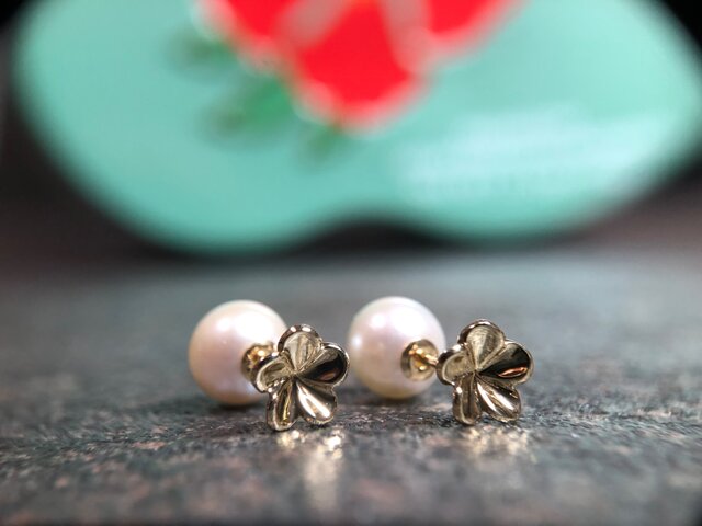Pearl & Plumeria Pierce " パールとプルメリアのオシャレなピアス”の画像1枚目